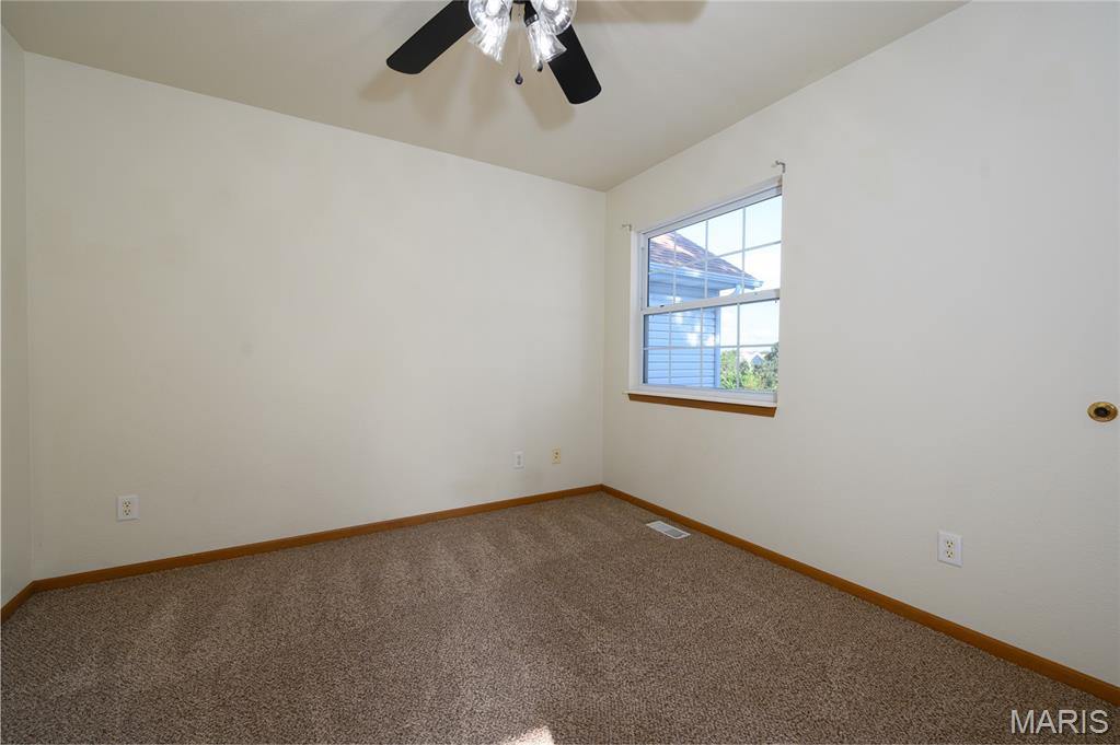 16868 Hurricane Lane, Saint Robert, MO 65584