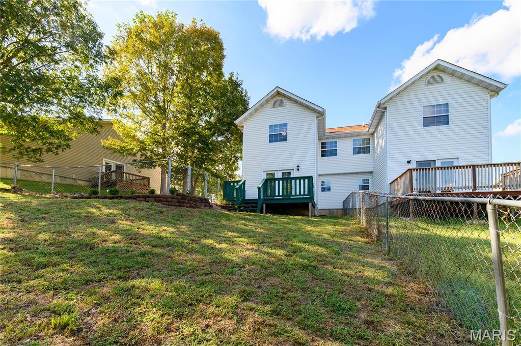 16868 Hurricane Lane, Saint Robert, MO 65584