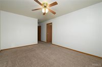 16868 Hurricane Lane, Saint Robert, MO 65584