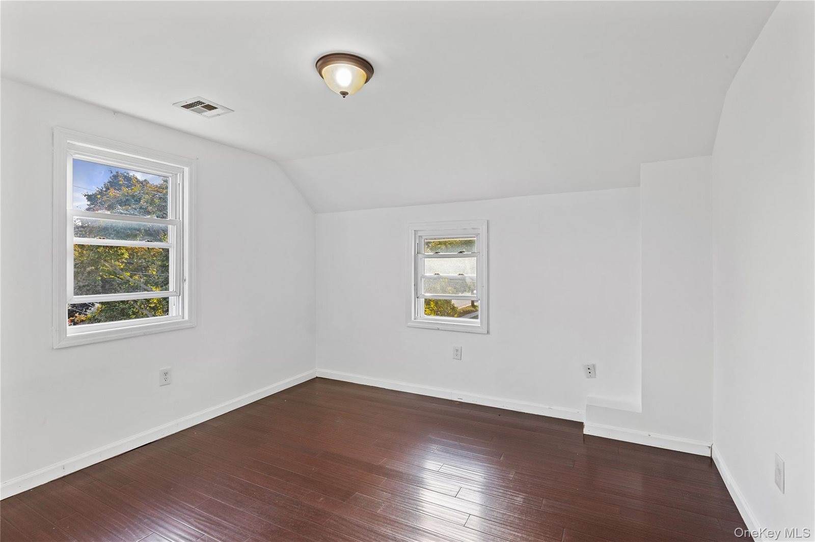 187 Botsford Street, Hempstead, NY 11550