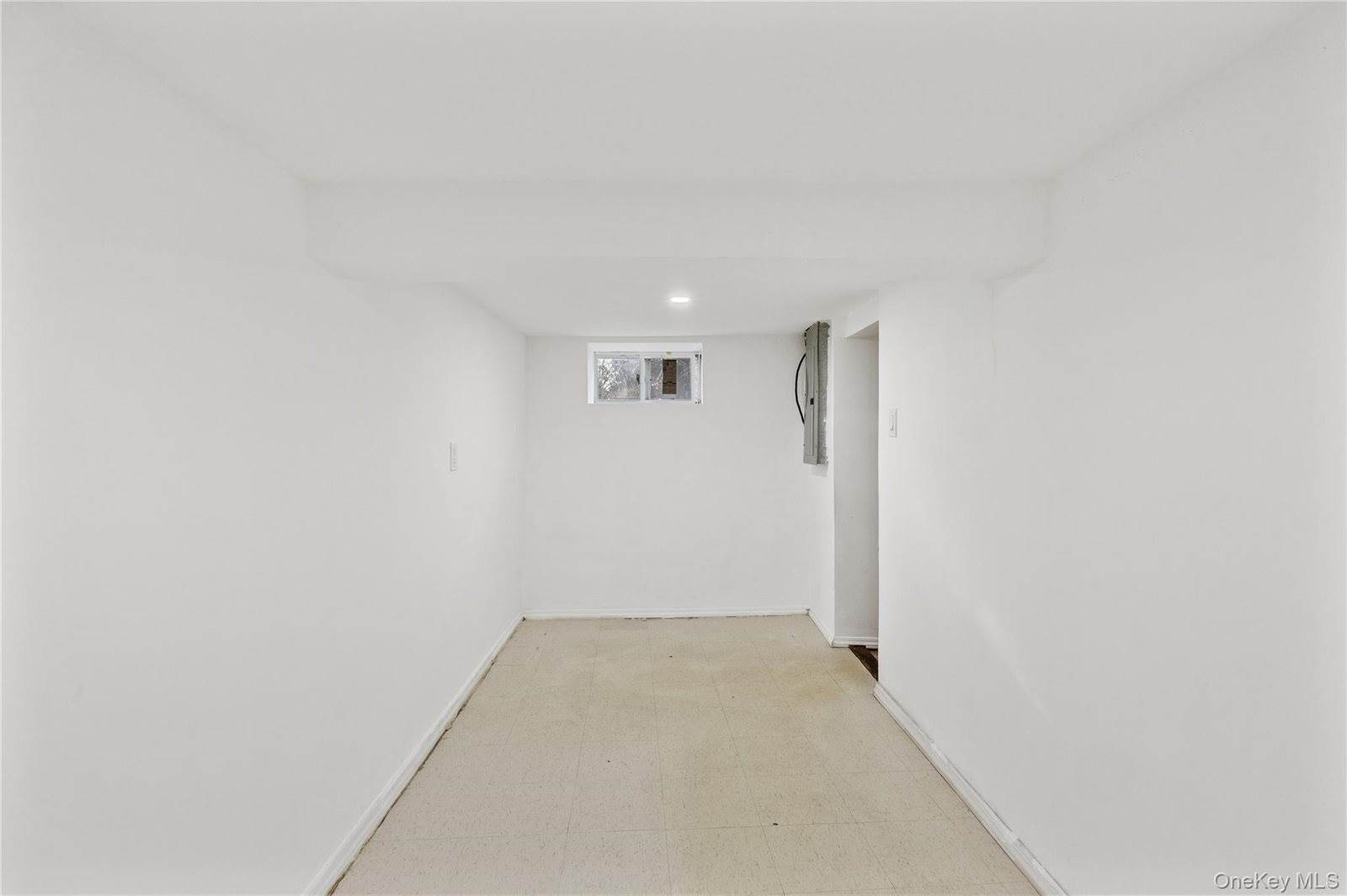 187 Botsford Street, Hempstead, NY 11550