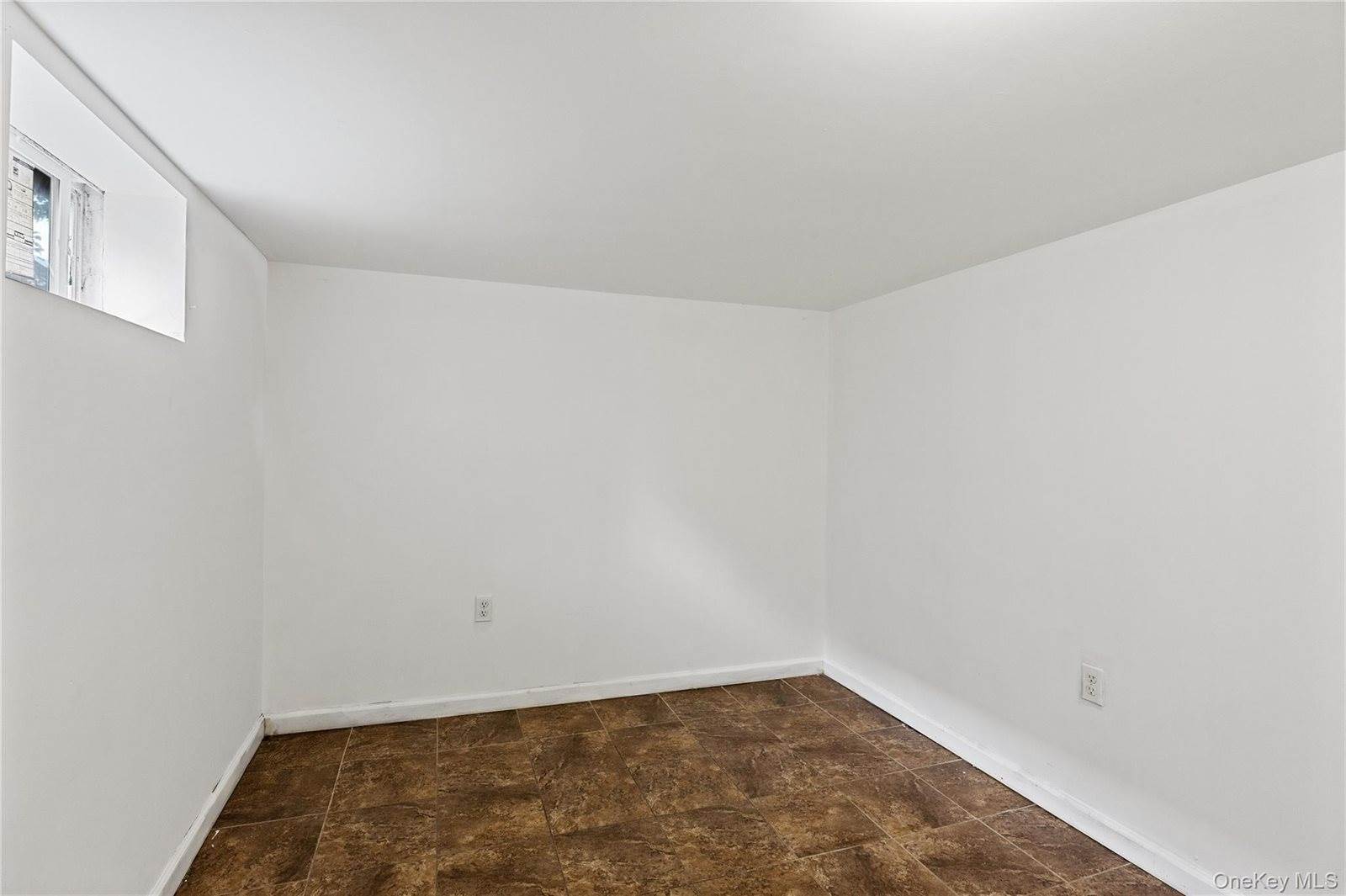 187 Botsford Street, Hempstead, NY 11550