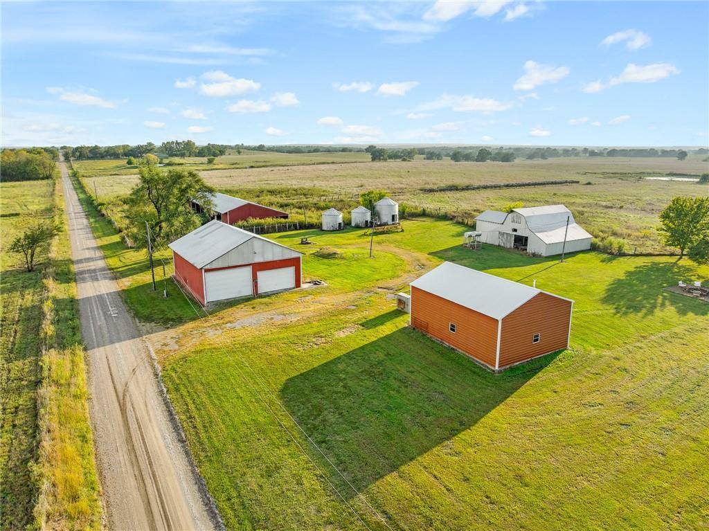 9005 NW State Route 52 N/A, Amoret, MO 64722