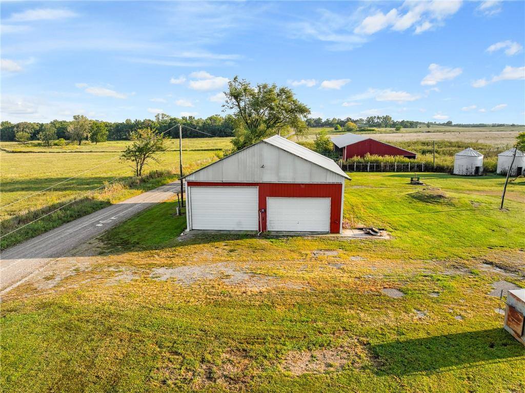 9005 NW State Route 52 N/A, Amoret, MO 64722