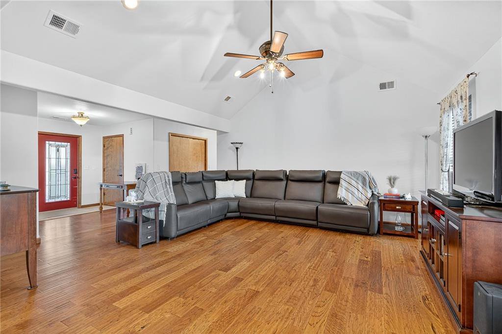 9005 NW State Route 52 N/A, Amoret, MO 64722