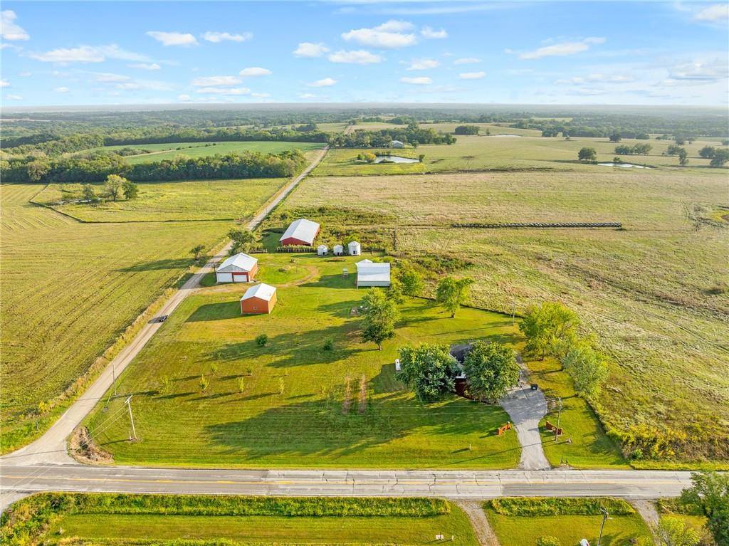 9005 NW State Route 52 N/A, Amoret, MO 64722