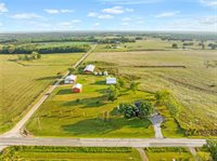 9005 NW State Route 52 N/A, Amoret, MO 64722