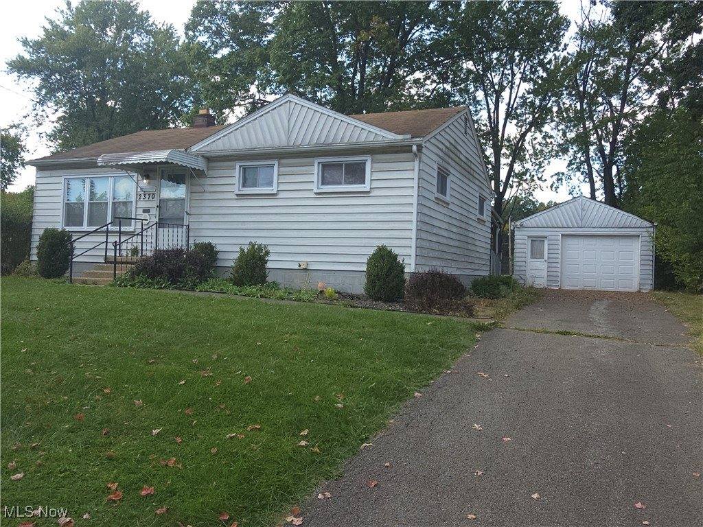 2370 Chaney Circle, Youngstown, OH 44509