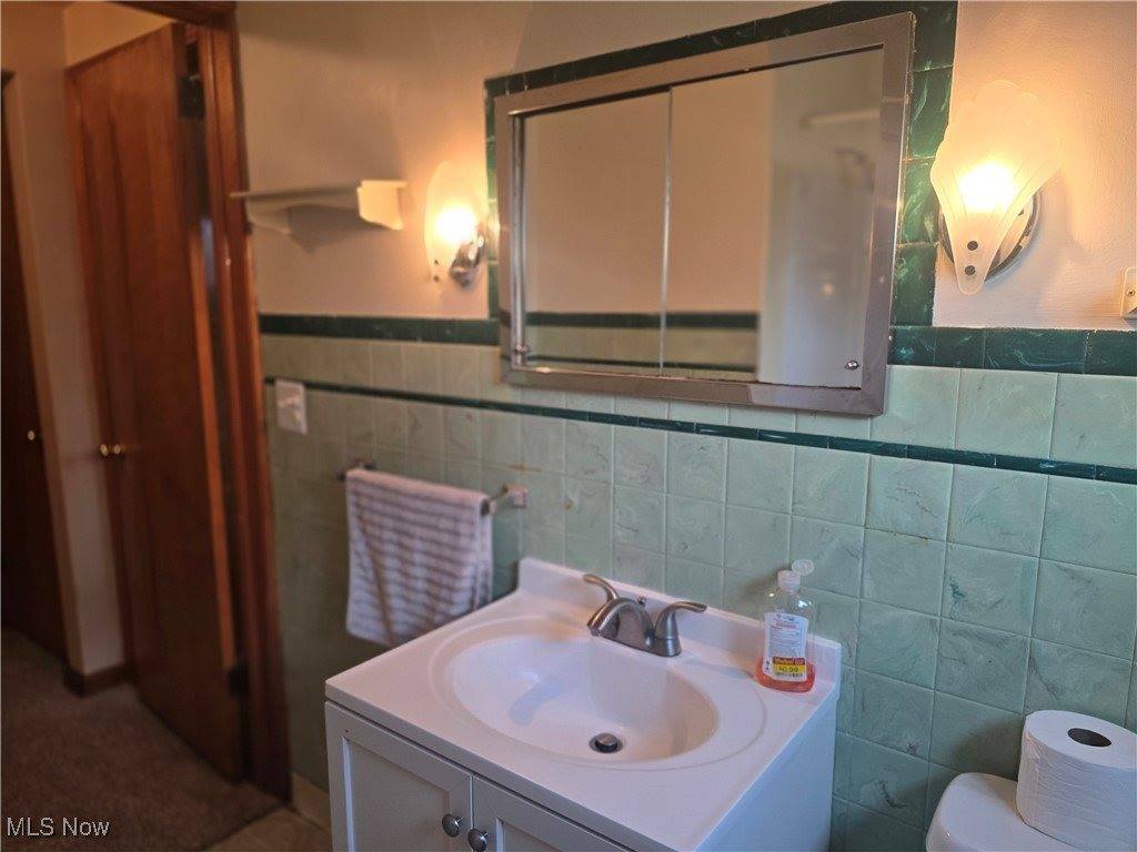 2370 Chaney Circle, Youngstown, OH 44509