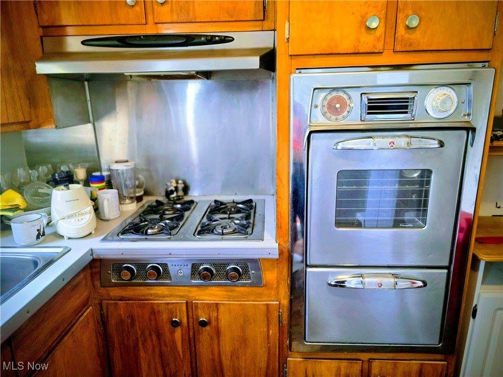 2370 Chaney Circle, Youngstown, OH 44509