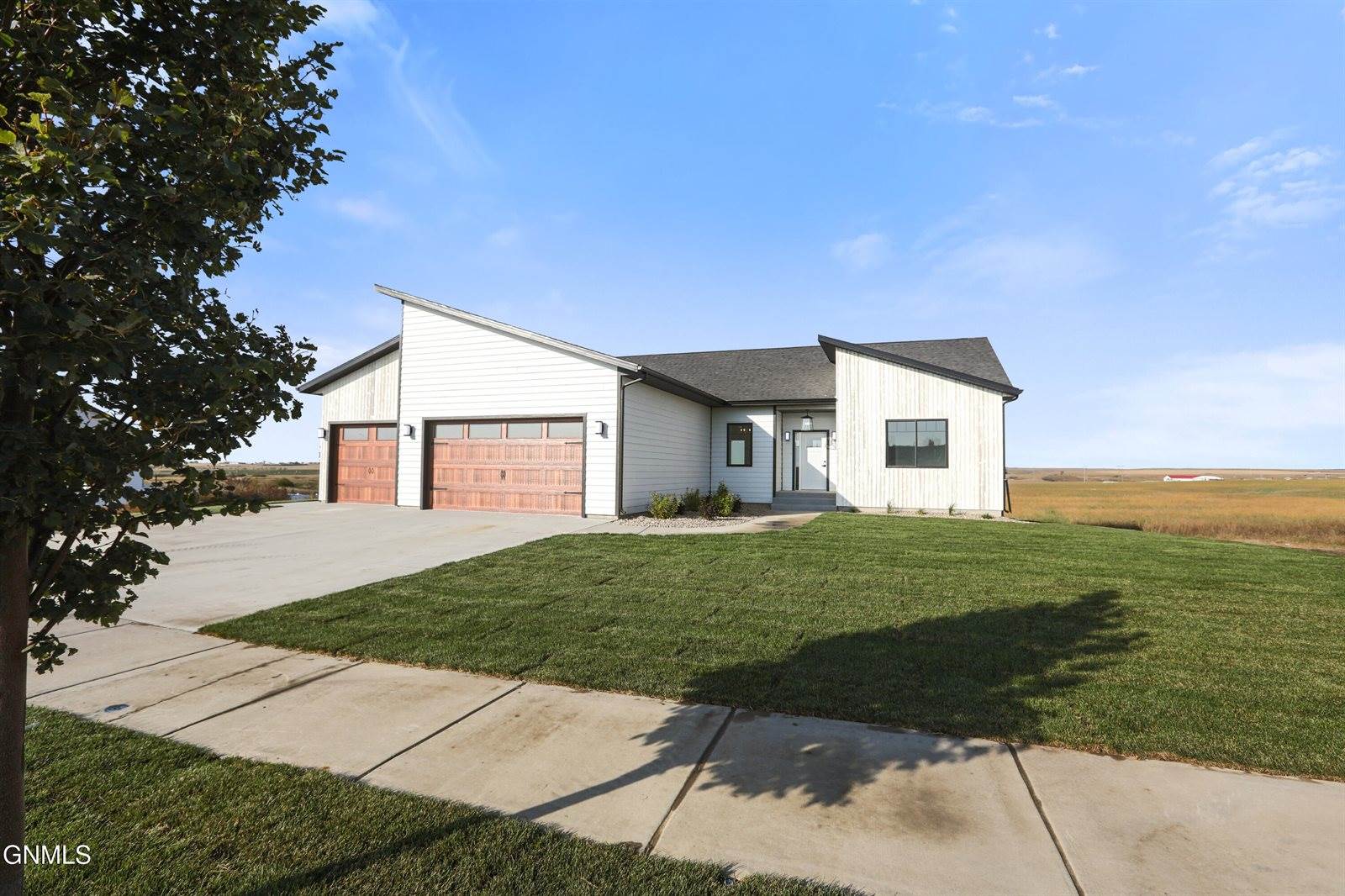 3103 44th Avenue West, Williston, ND 58801