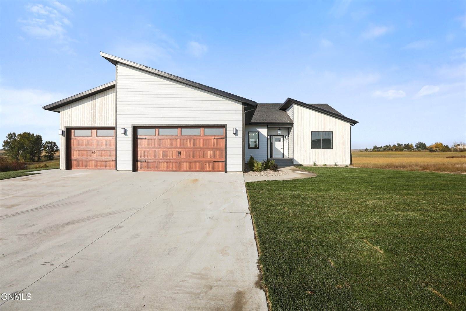 3103 44th Avenue West, Williston, ND 58801