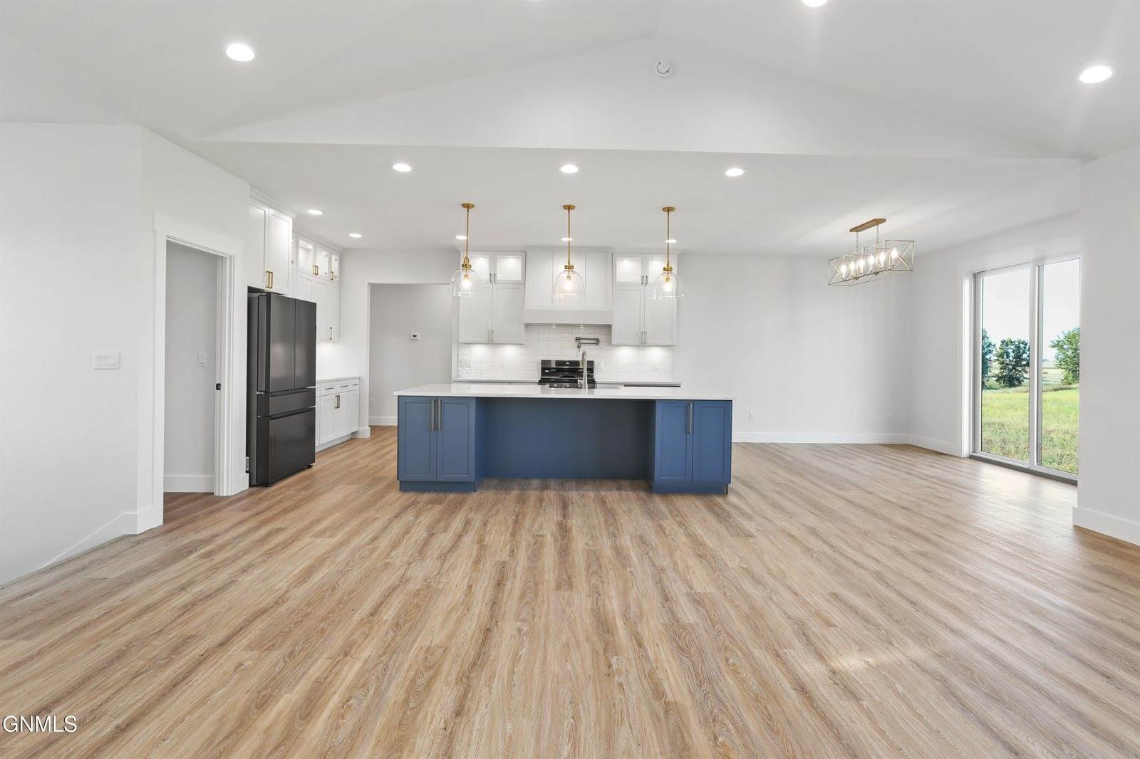 3103 44th Avenue West, Williston, ND 58801