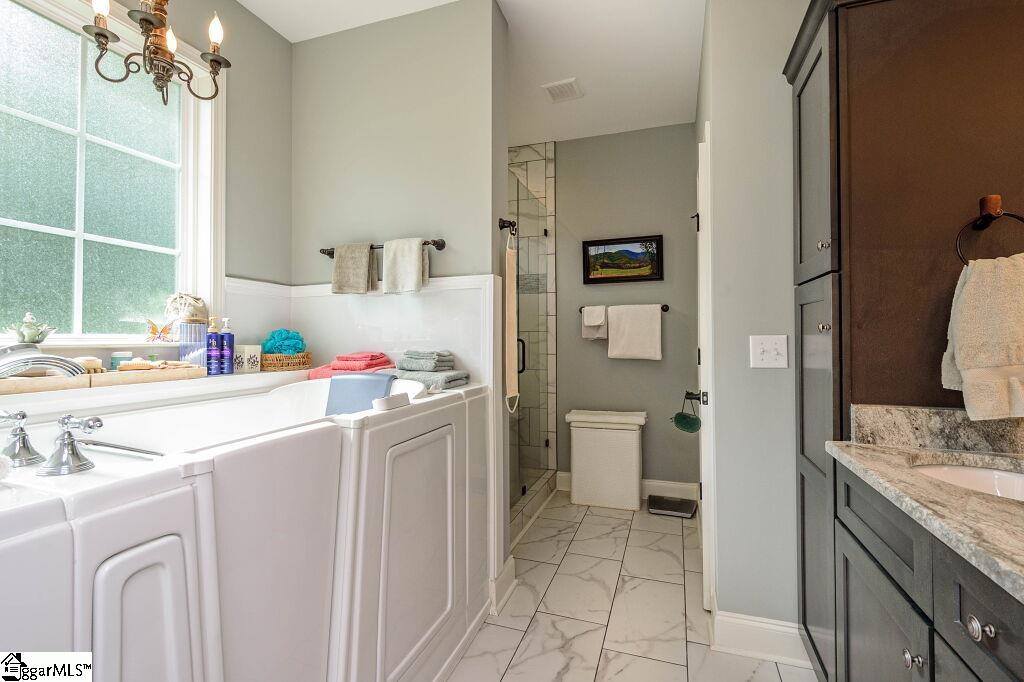 186 Page Creek, Landrum, SC 29356