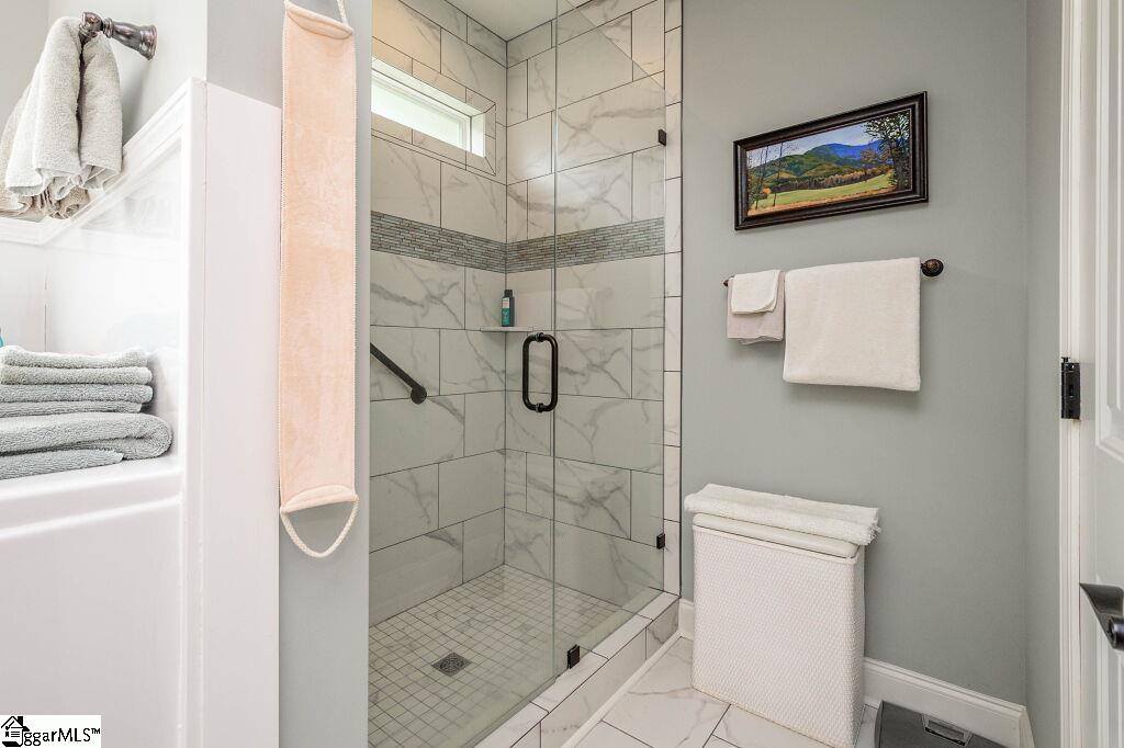 186 Page Creek, Landrum, SC 29356
