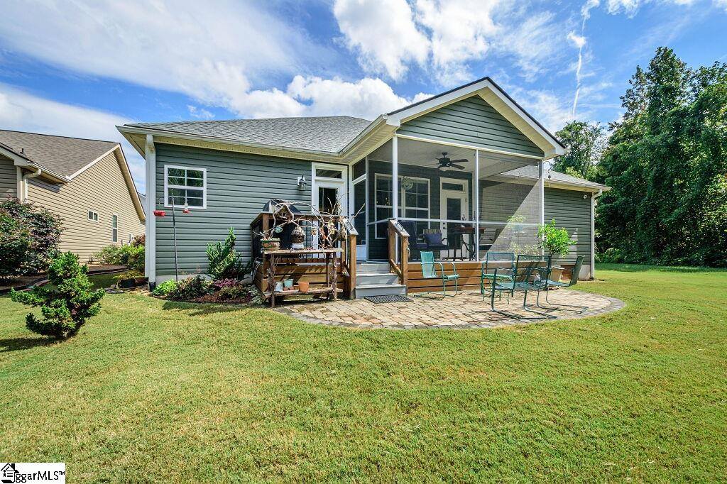 186 Page Creek, Landrum, SC 29356