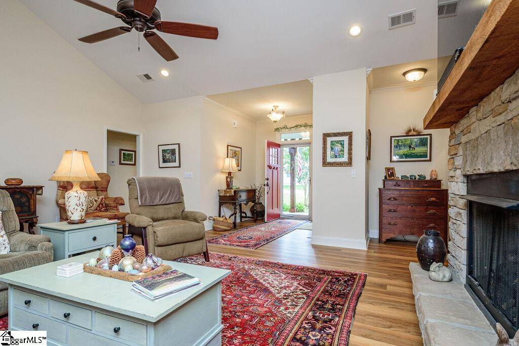 186 Page Creek, Landrum, SC 29356