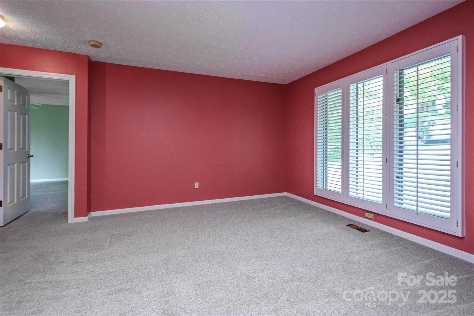 32 West Fairway Drive, Etowah, NC 28729