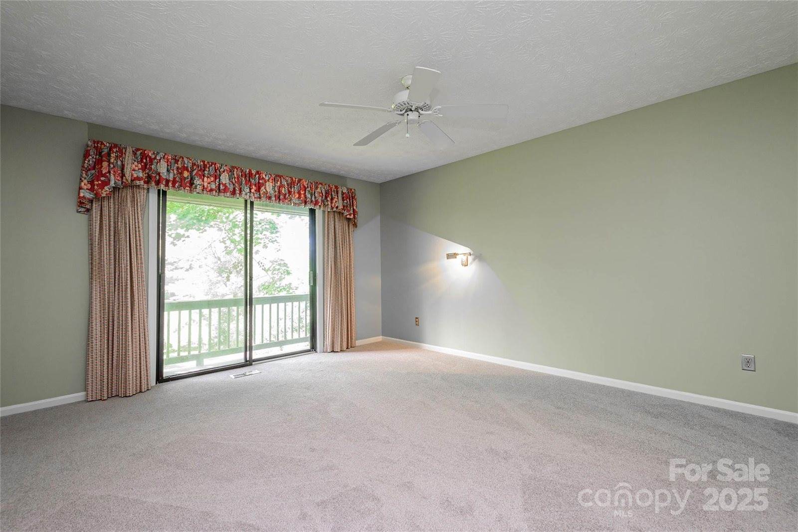 32 West Fairway Drive, Etowah, NC 28729