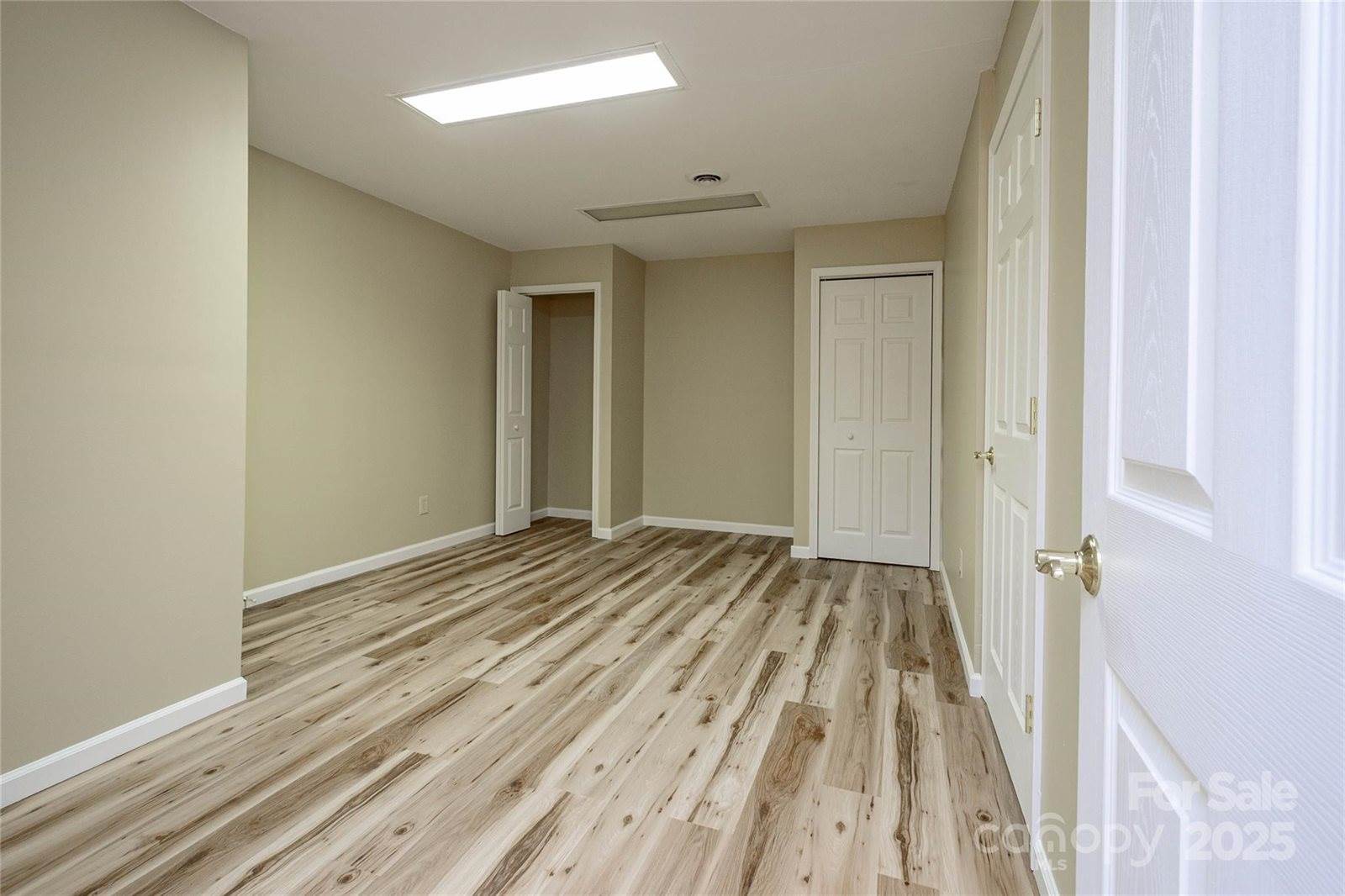 32 West Fairway Drive, Etowah, NC 28729