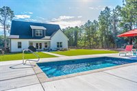 160 Courtland Circle, Moore County, NC 27281