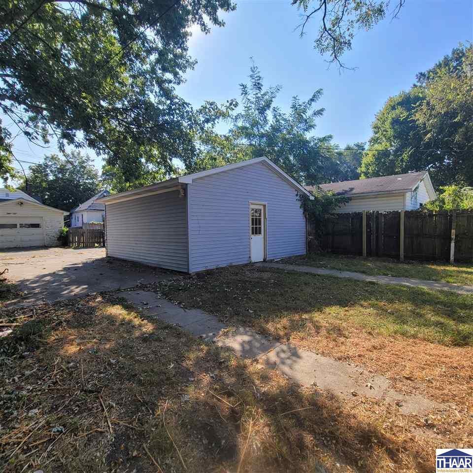 2033 North 11th, Terre Haute, IN 47804