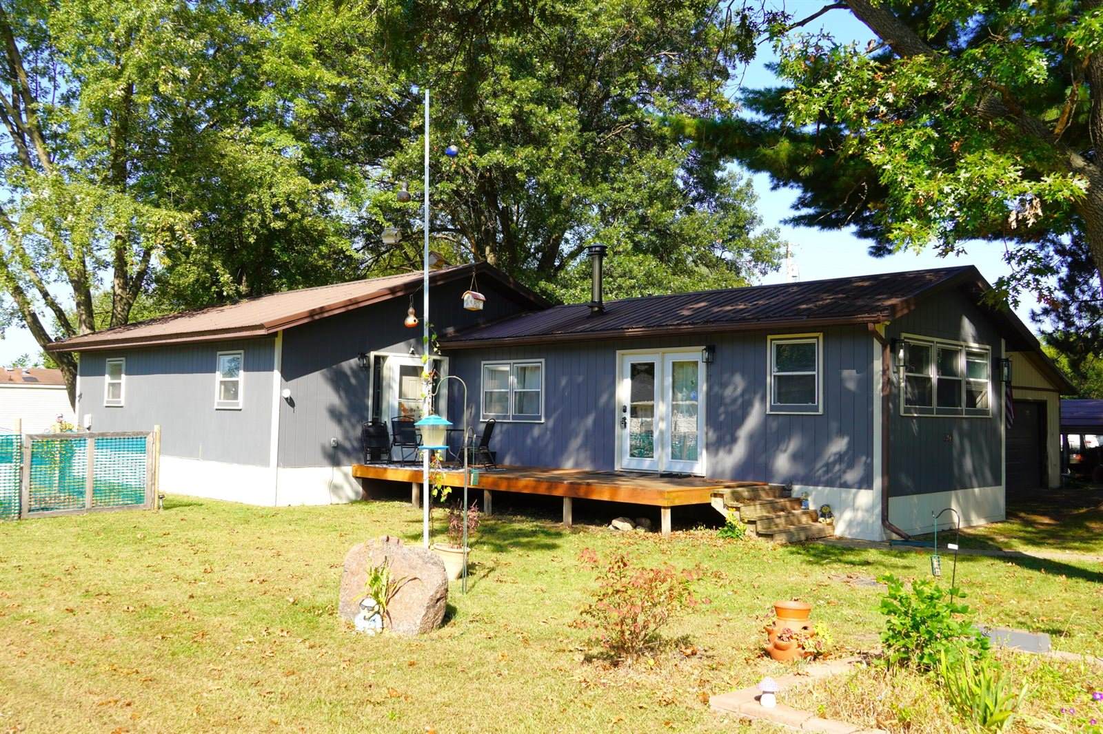 301 Martha St, Blue River, WI 53518