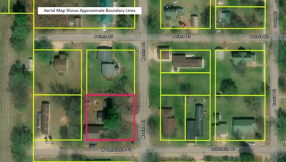 301 Martha St, Blue River, WI 53518