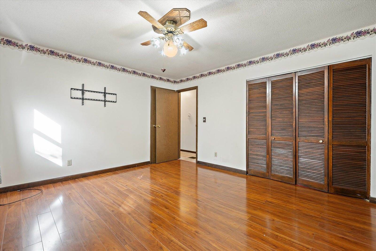 246 Plymouth Road, Carmel, ME 04419