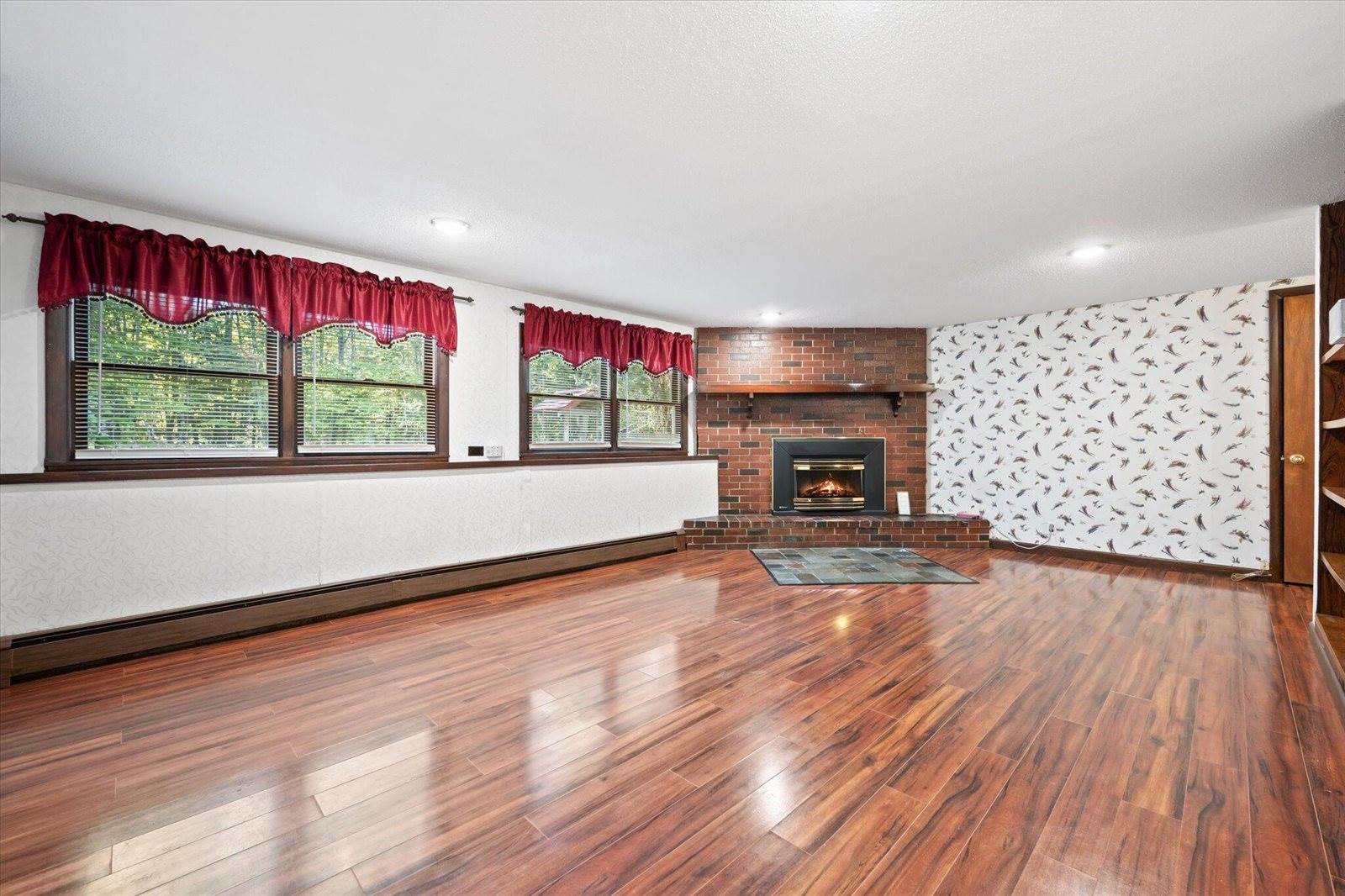 246 Plymouth Road, Carmel, ME 04419