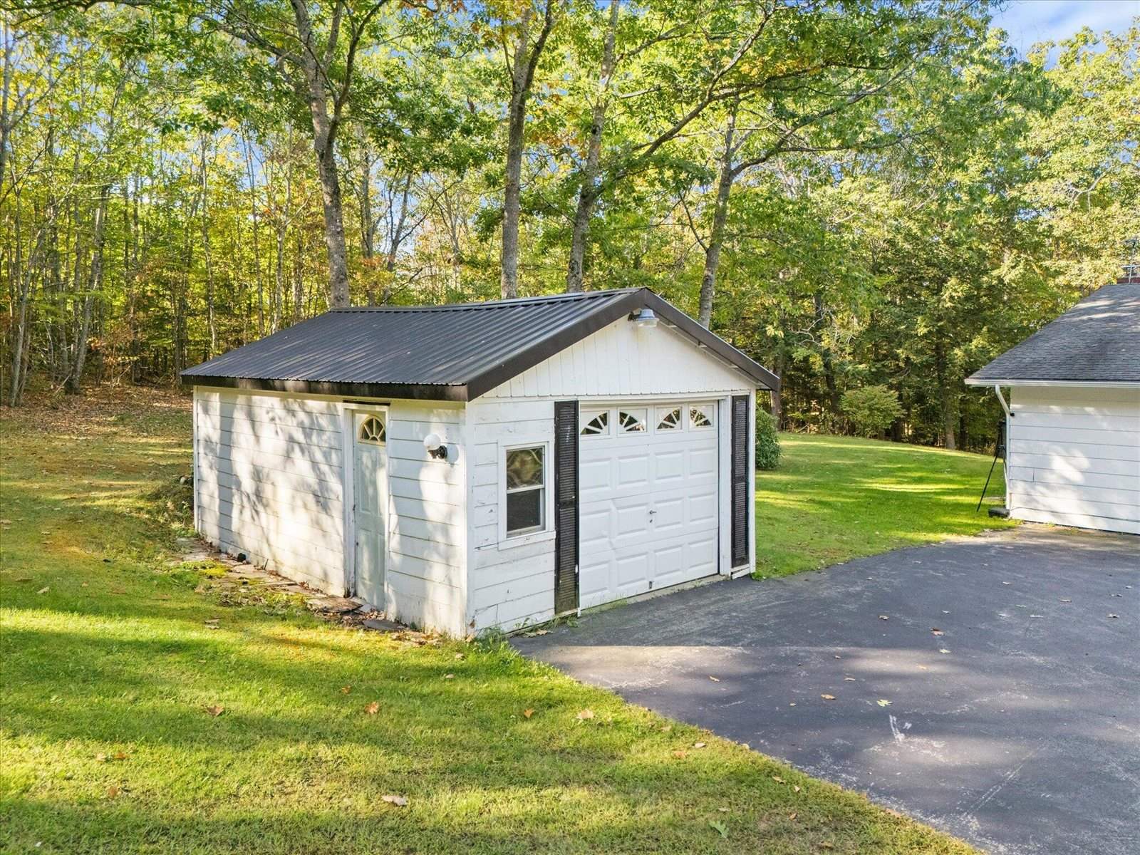 246 Plymouth Road, Carmel, ME 04419