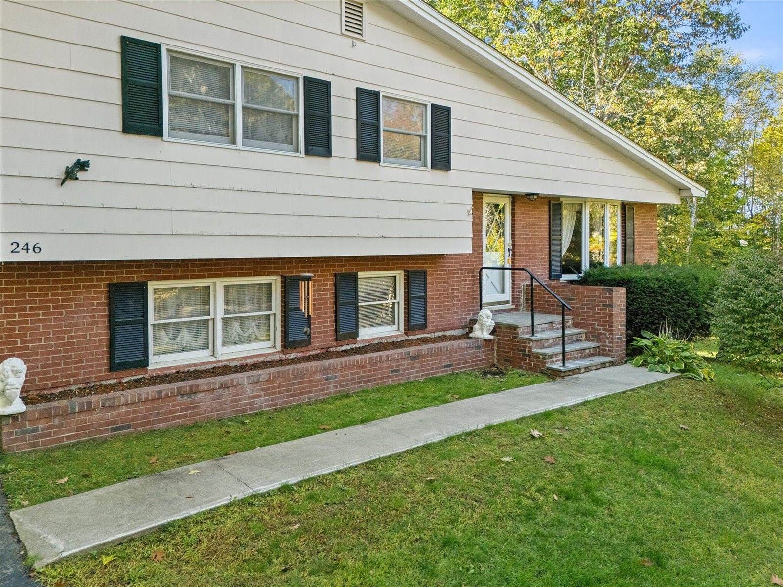 246 Plymouth Road, Carmel, ME 04419