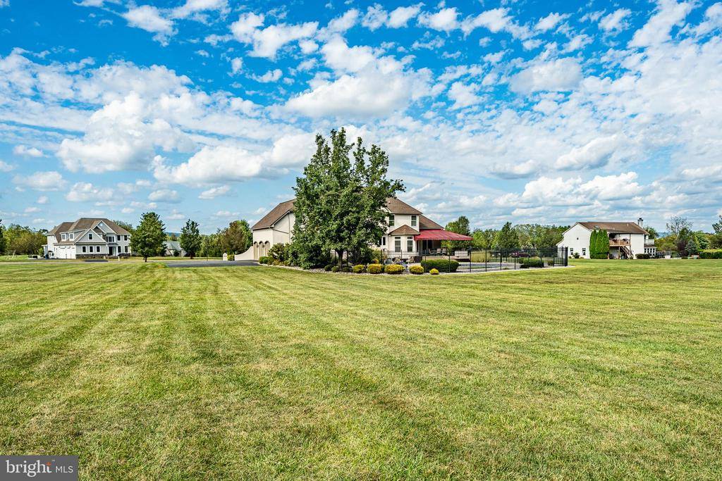 174 Blackwood Lane, Douglassville, PA 19518