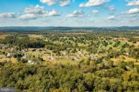 174 Blackwood Lane, Douglassville, PA 19518