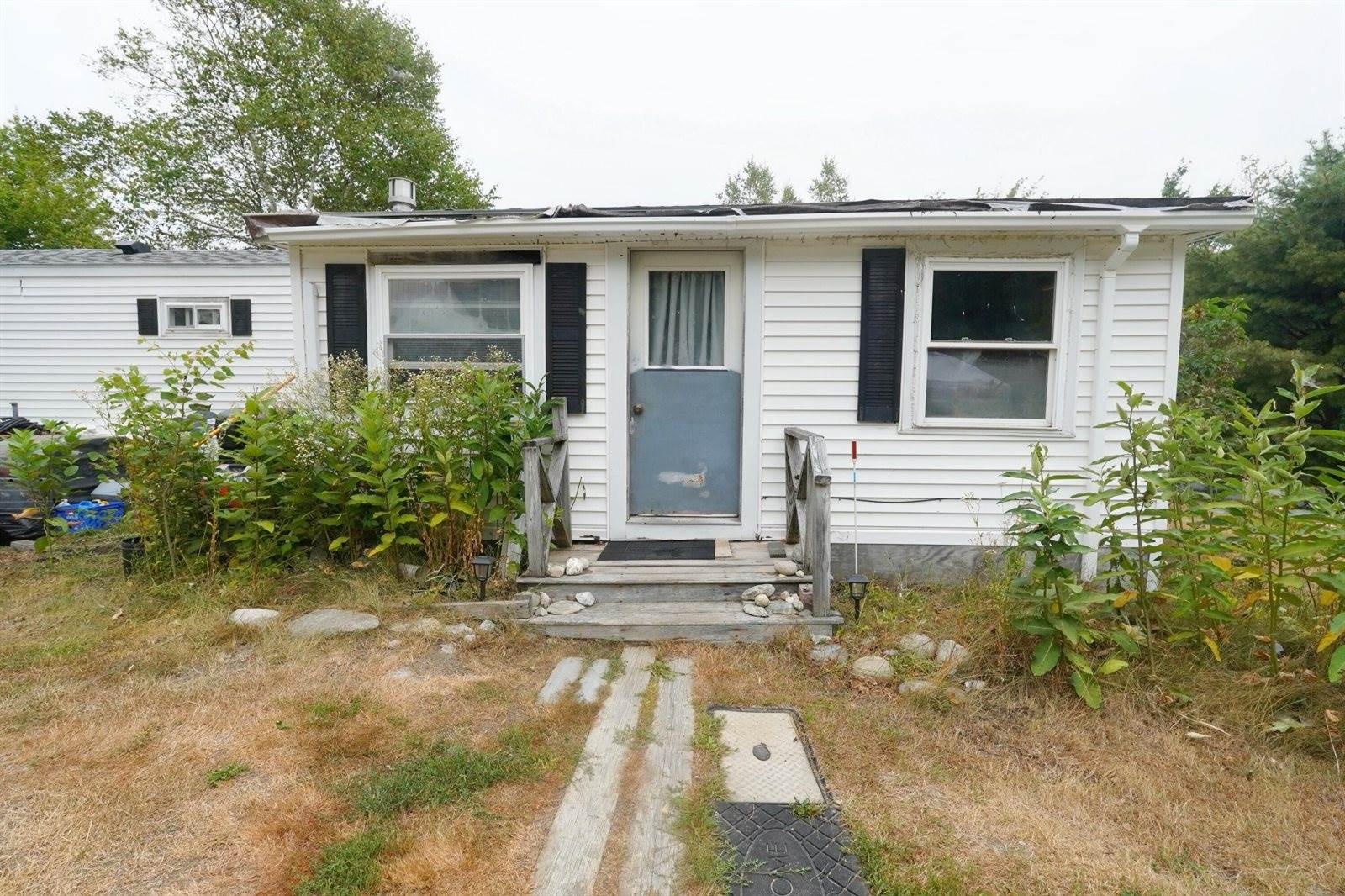 251 Walker Road, Lamoine, ME 04605