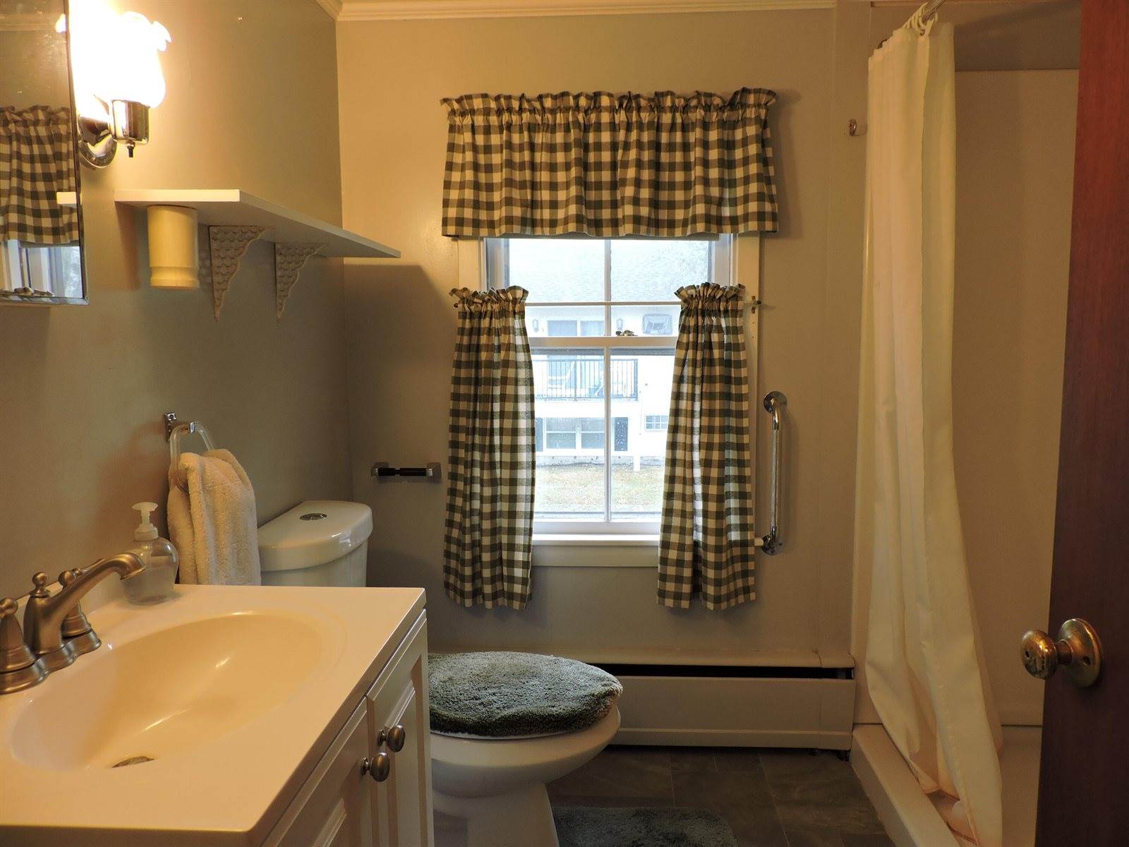 6 Murdock Street, Augusta, ME 04330