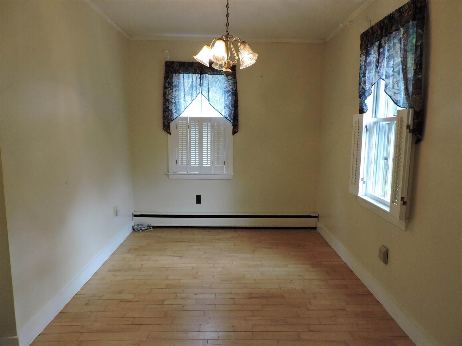 6 Murdock Street, Augusta, ME 04330