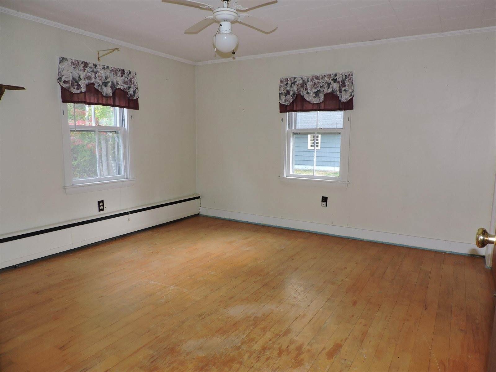 6 Murdock Street, Augusta, ME 04330