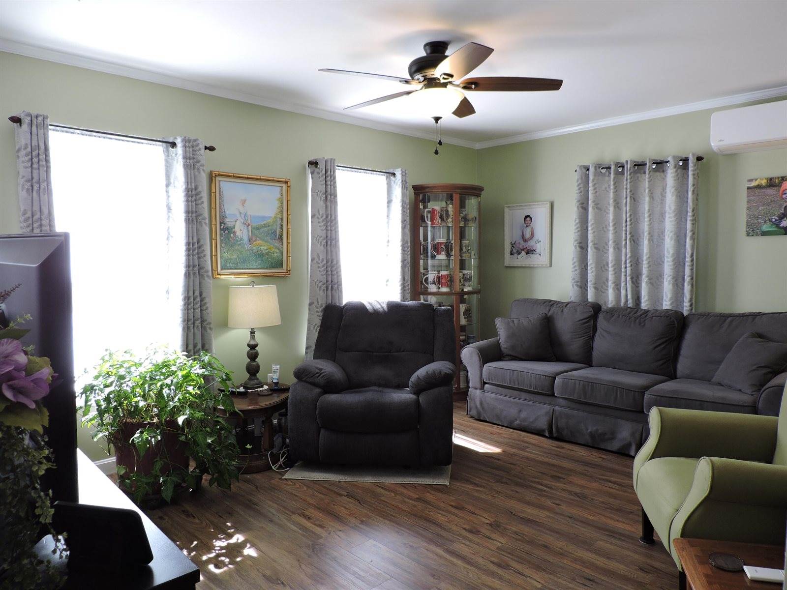 17 Baker Street, Clinton, ME 04927