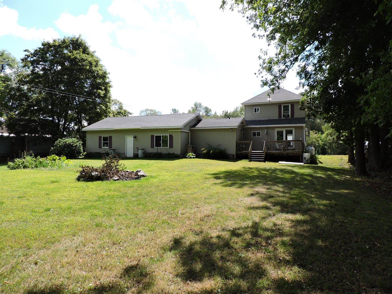 17 Baker Street, Clinton, ME 04927