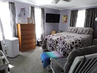 17 Baker Street, Clinton, ME 04927