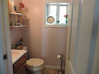 17 Baker Street, Clinton, ME 04927