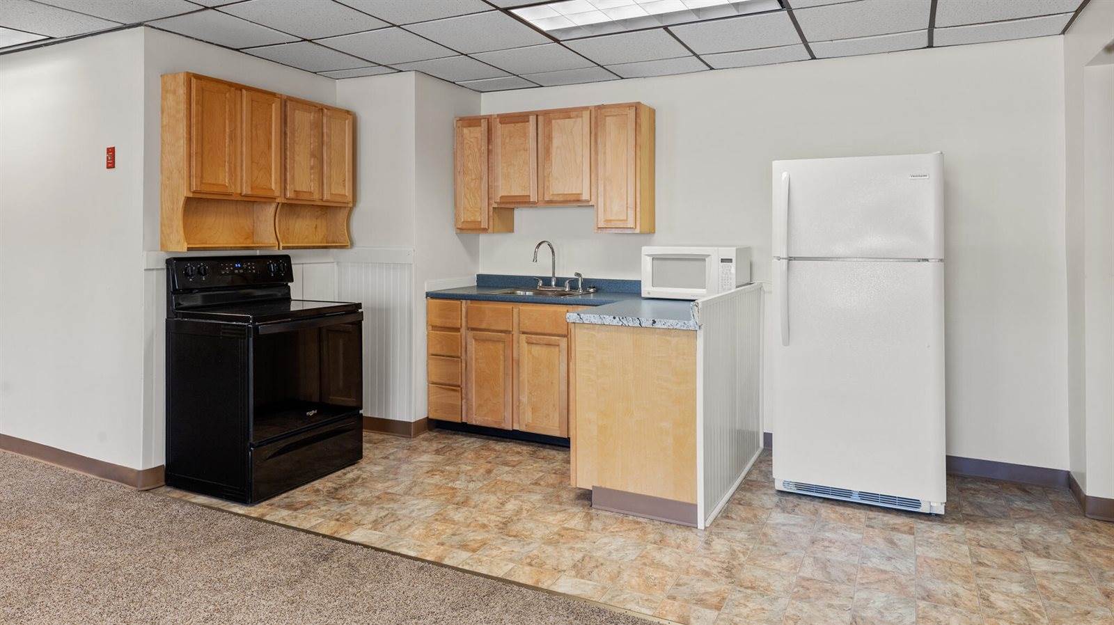 673 Main Road North, Hampden, ME 04444