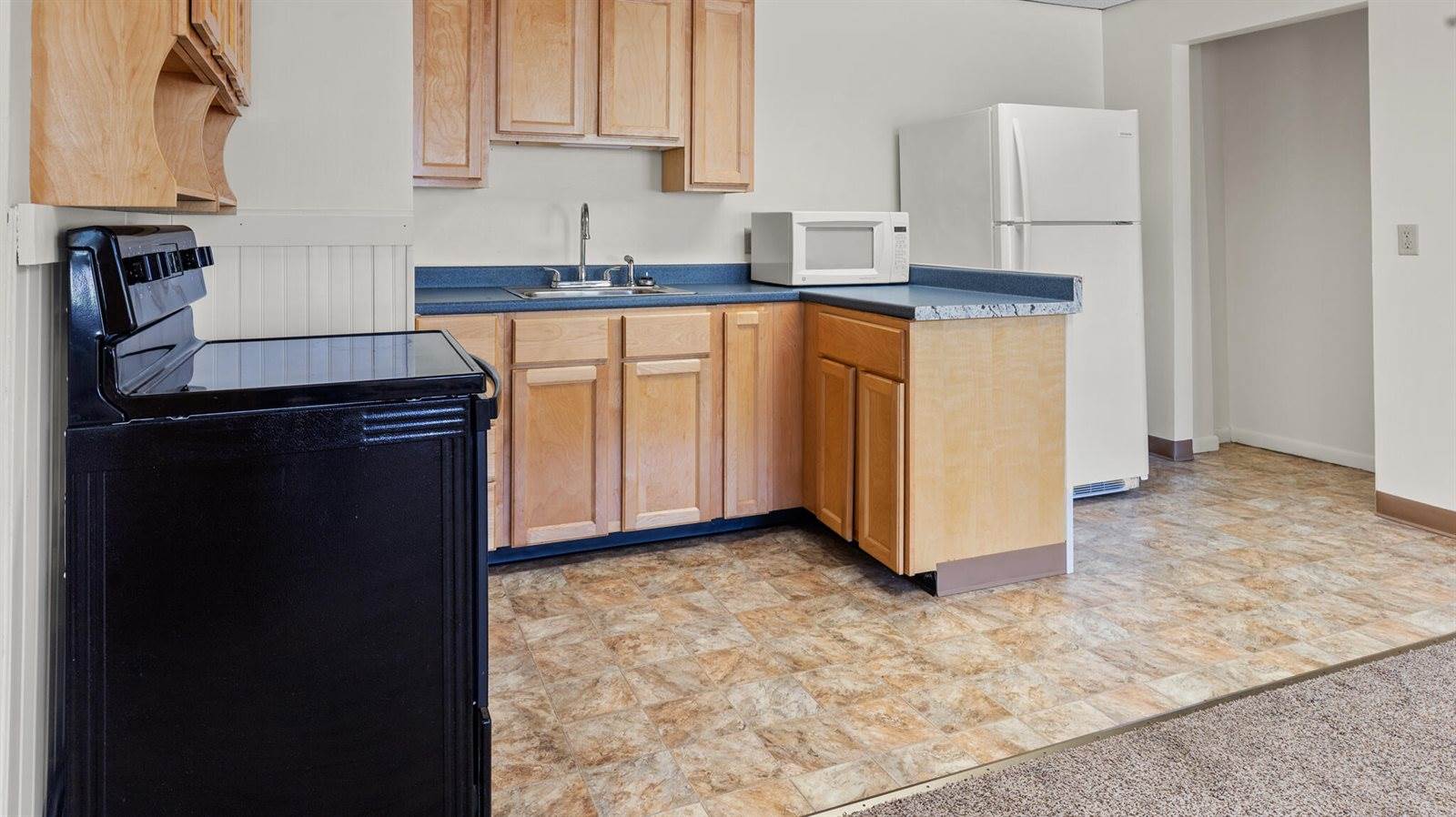 673 Main Road North, Hampden, ME 04444