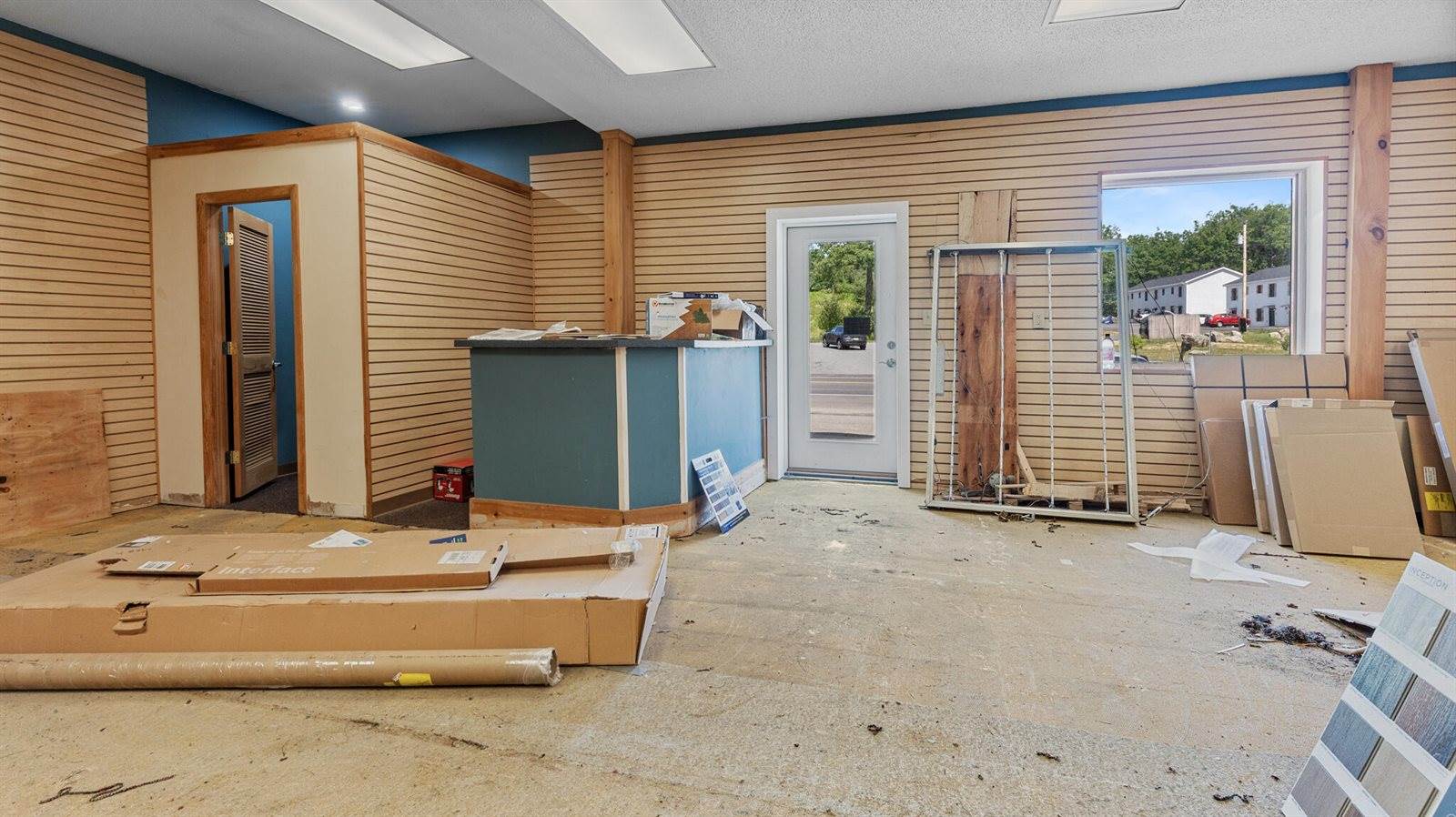 673 Main Road North, Hampden, ME 04444