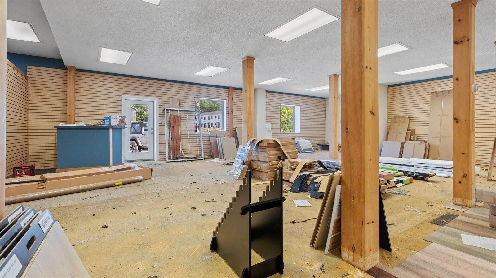 673 Main Road North, Hampden, ME 04444