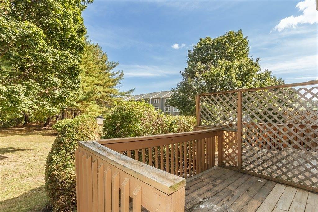 95 Tennis Plaza Rd, Dracut, MA 01826