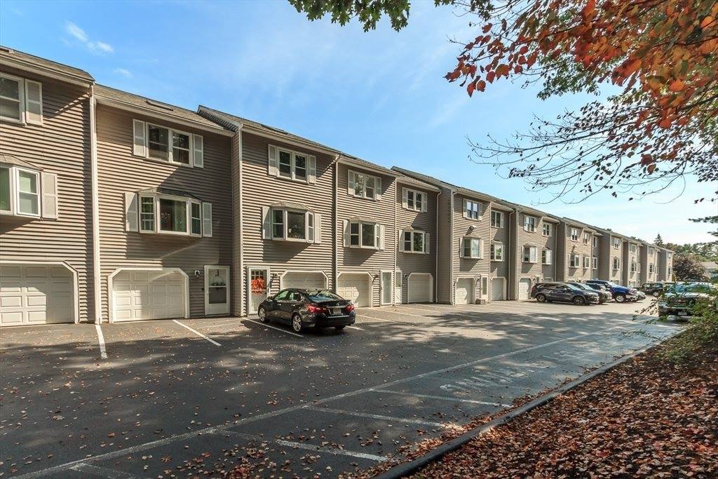 95 Tennis Plaza Rd, Dracut, MA 01826