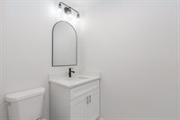 95 Tennis Plaza Rd, Dracut, MA 01826