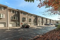 95 Tennis Plaza Rd, Dracut, MA 01826